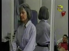 Teen cutie Дорис любит играть с дедушками